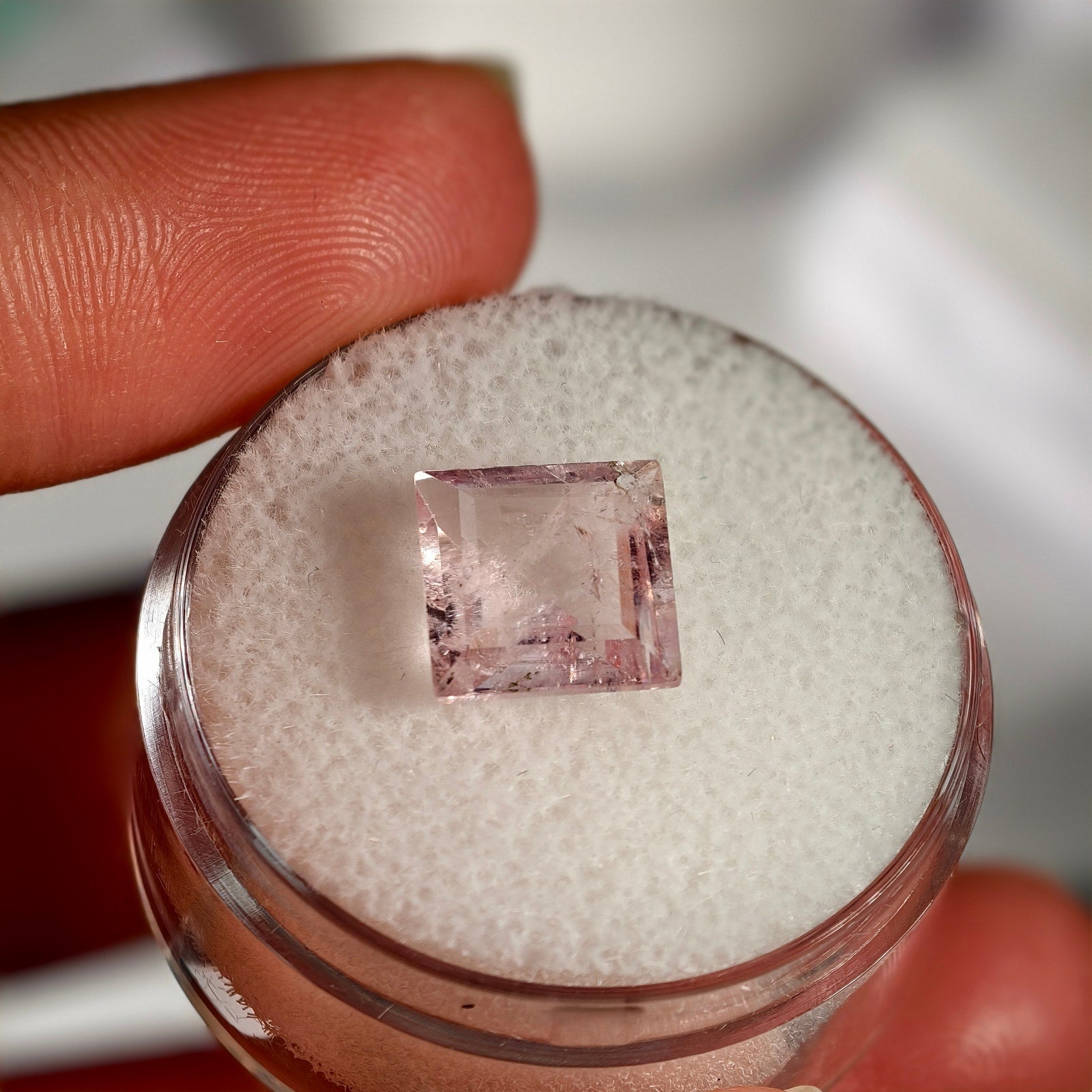 2.65ct Morganite Square Cut Gemstone