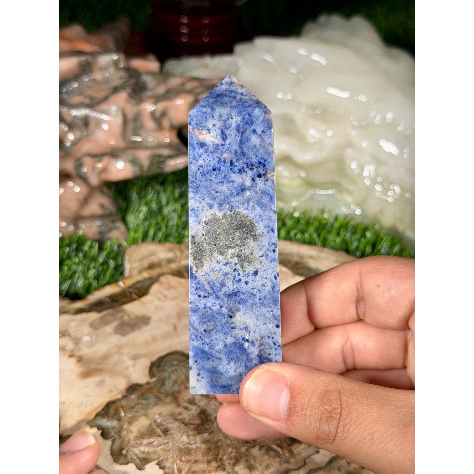 Sodalite Crystal Tower 4in 5.6oz