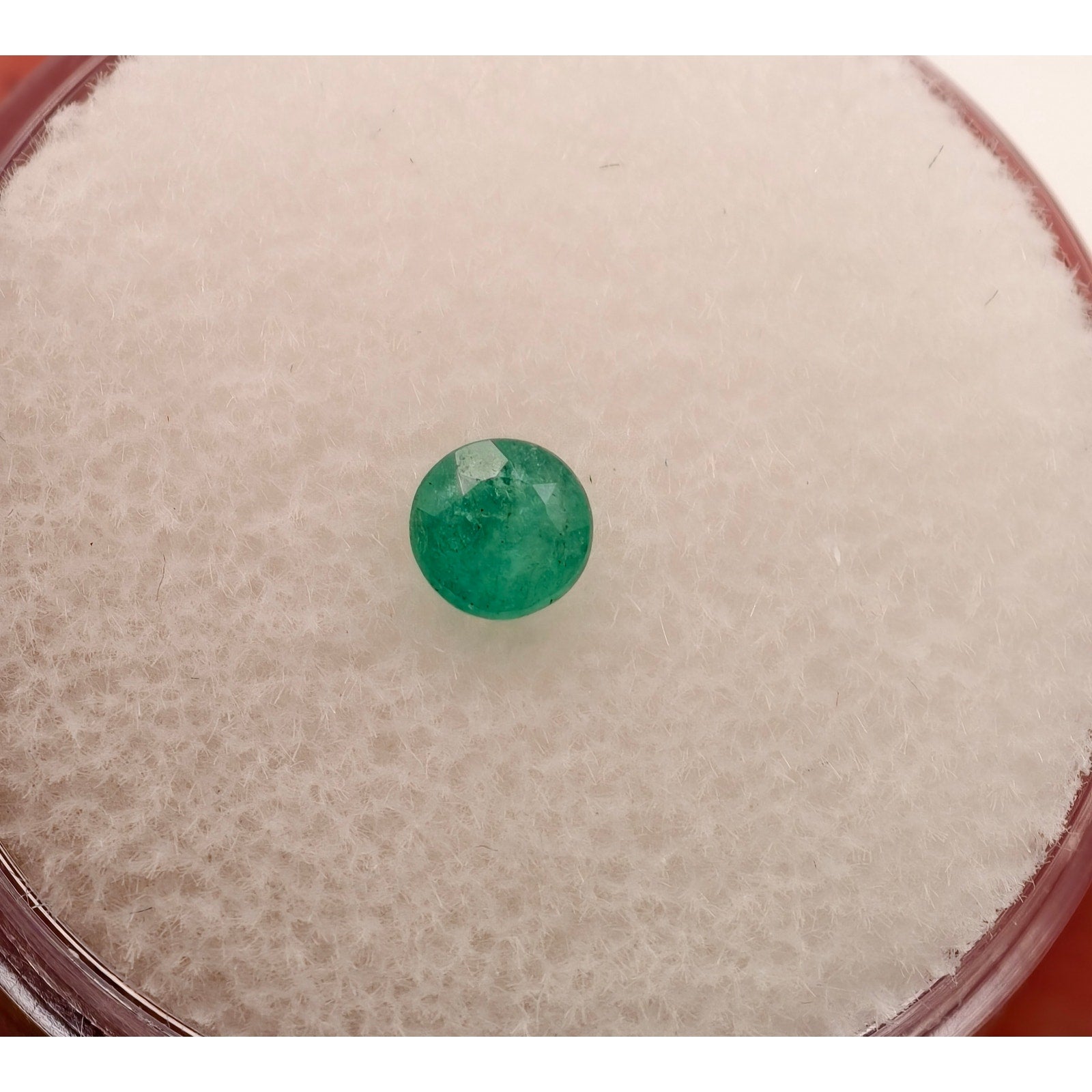0.30ct Brazilian Emerald Faceted Round Cut Gemstone $30 OBO