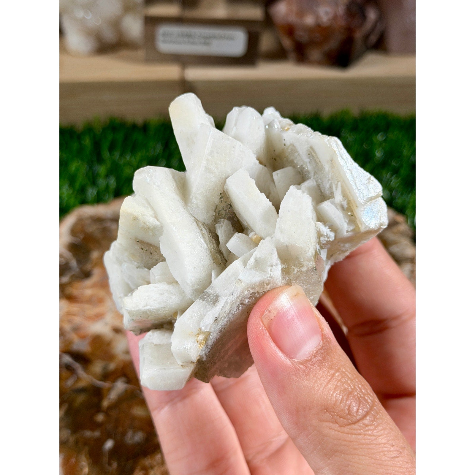 Sandwich Calcite Cluster | 11.8 oz / 335 g | UV-Reactive Crystal Cluster