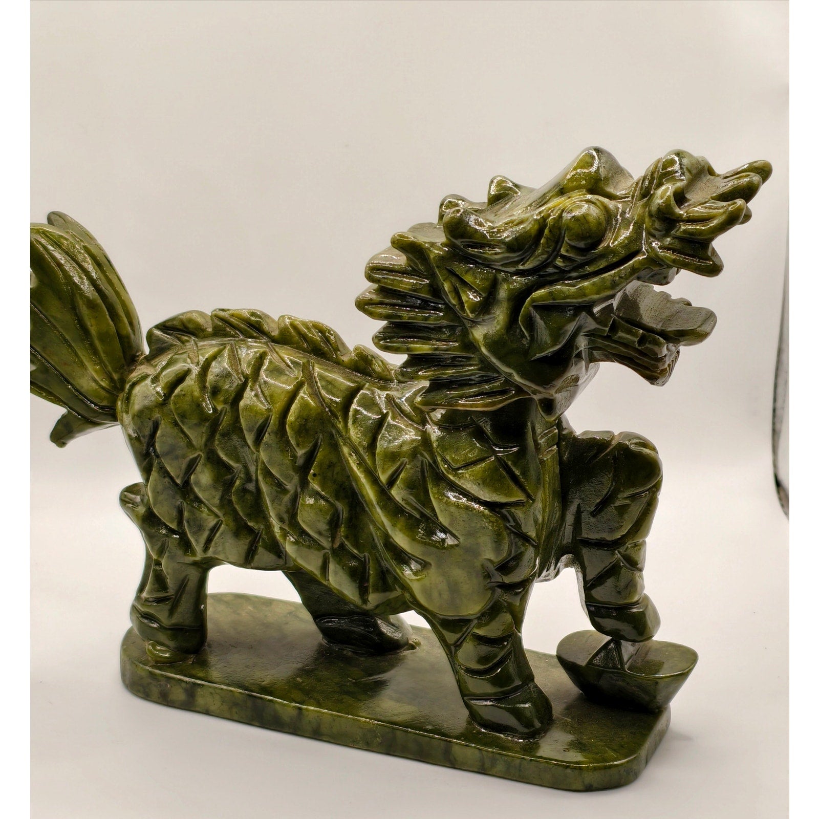 4LB 3.3oz Jade Pixiu Dragon Carving