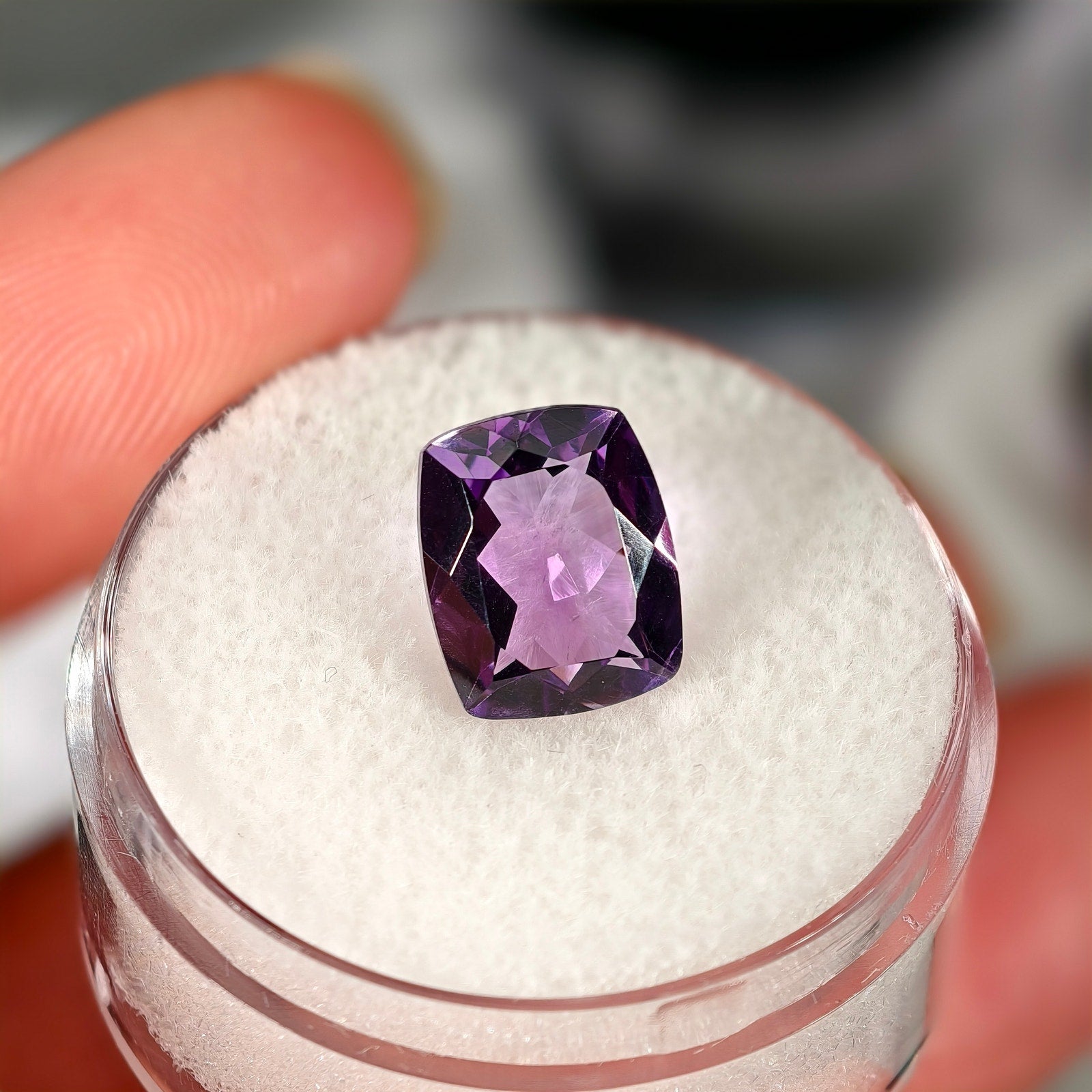 2.70ct Amethyst Gemstone Rectangle Cushion Cut