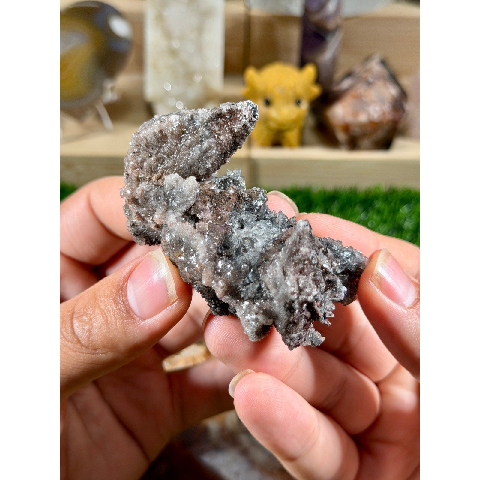 Dogtooth Calcite with Purple Fluorite | 2.9 oz / 82 g | UV-Reactive Crystal