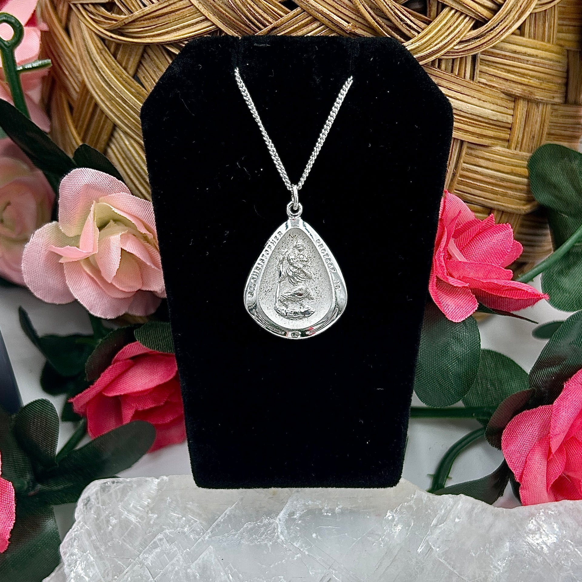 Sterling Silver Saint Christopher Necklace (24 inches, 9.8g)