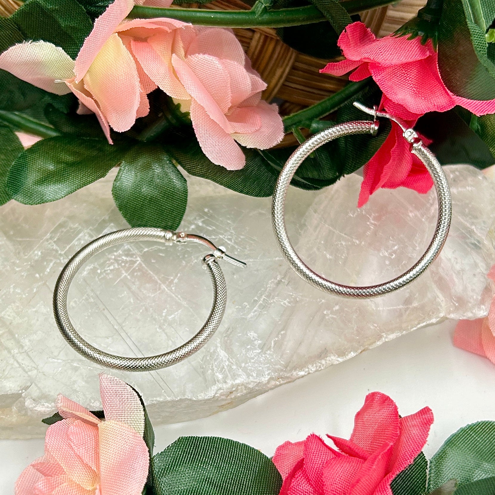 Sterling Silver Texture Finished Hoop Earrings (1.5 inches, 6.3g)