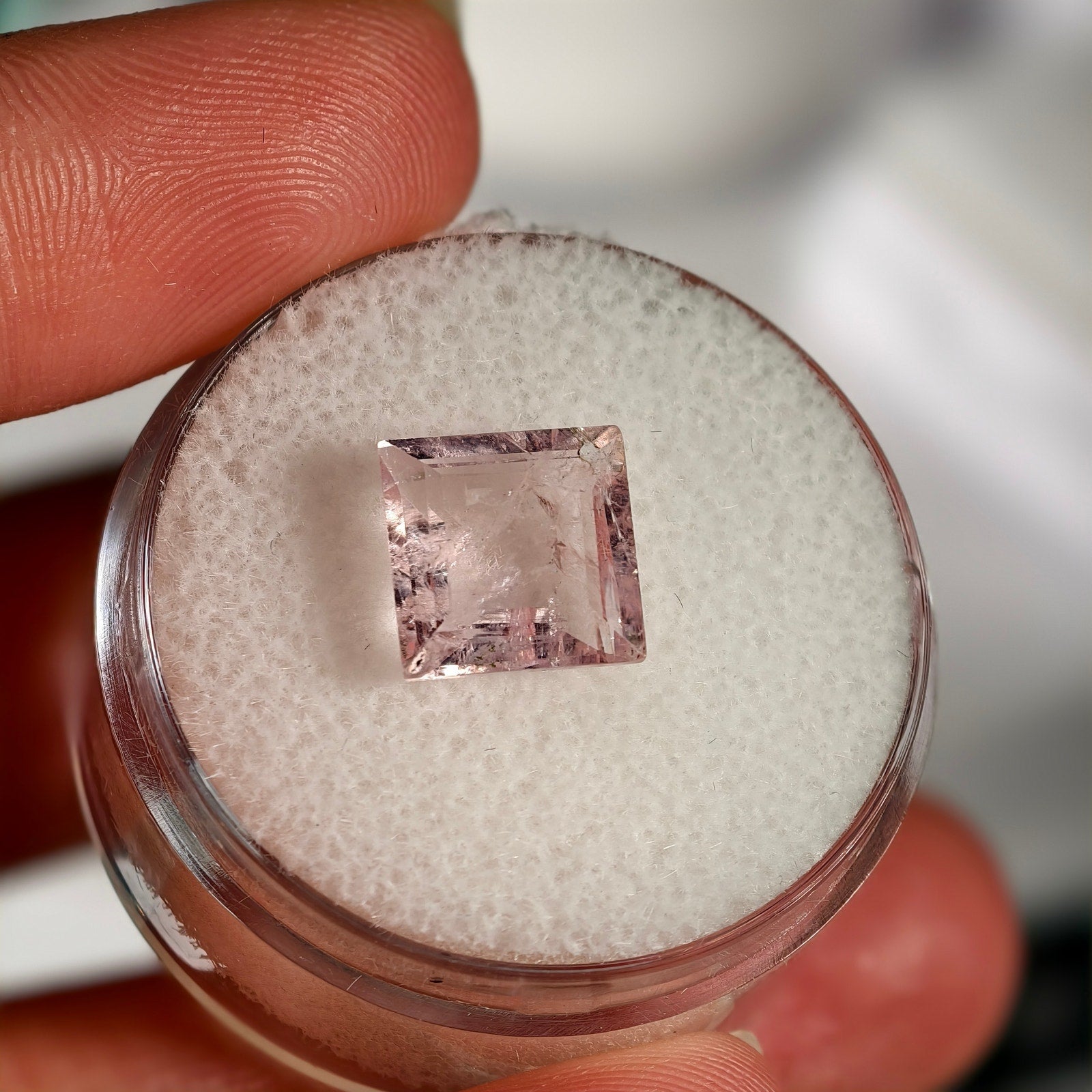2.65ct Morganite Square Cut Gemstone
