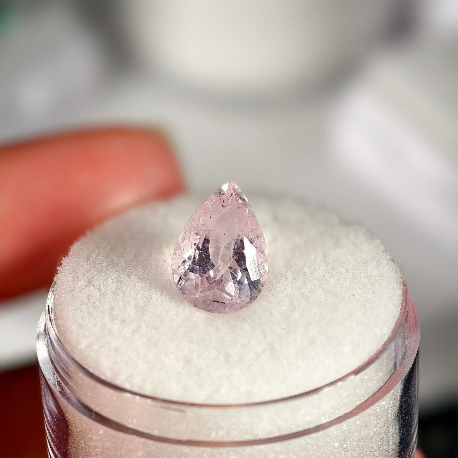 2.00ct Morganite Pear Cut Gemstone