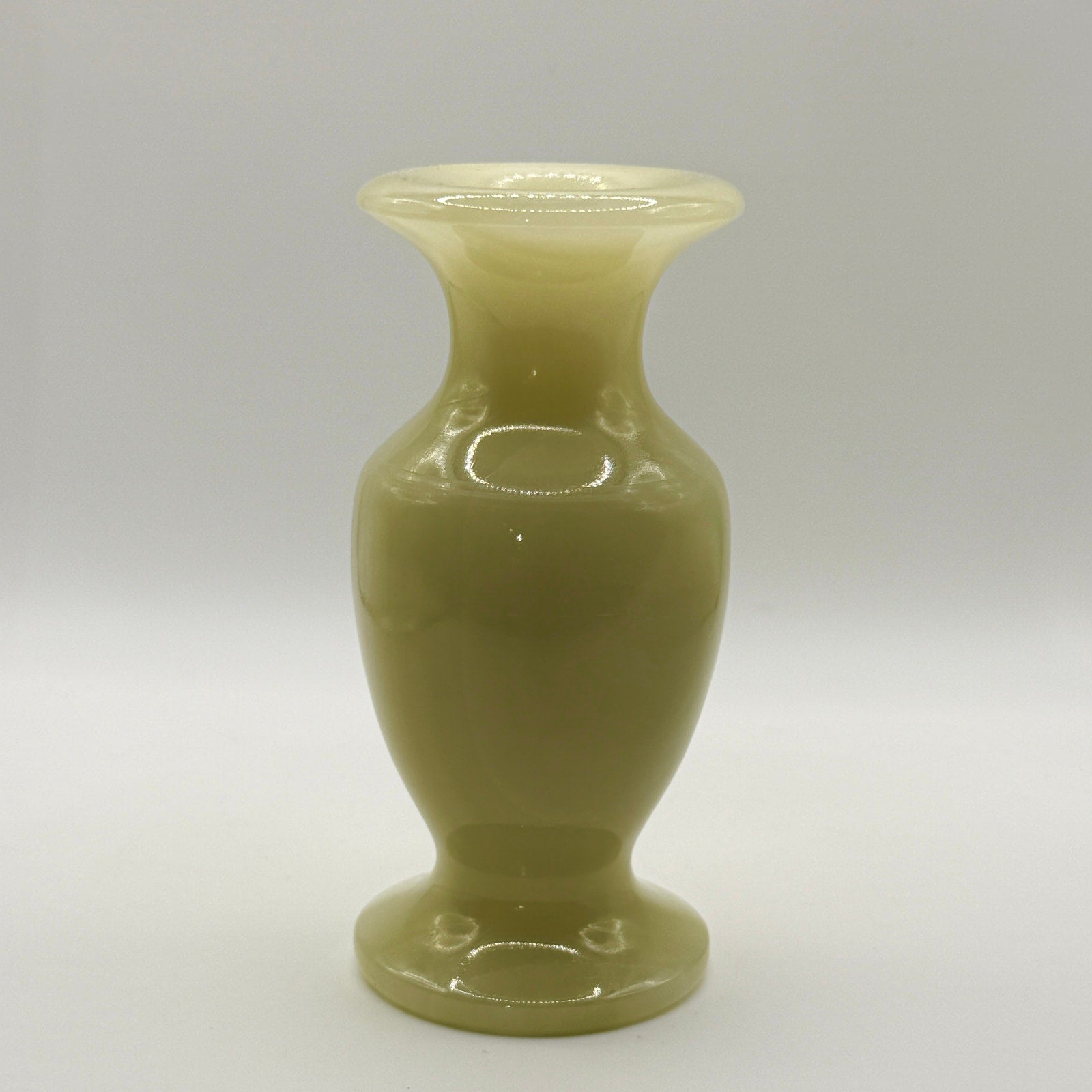Green Calcite Crystal Vase  14.7oz 4.25in tall