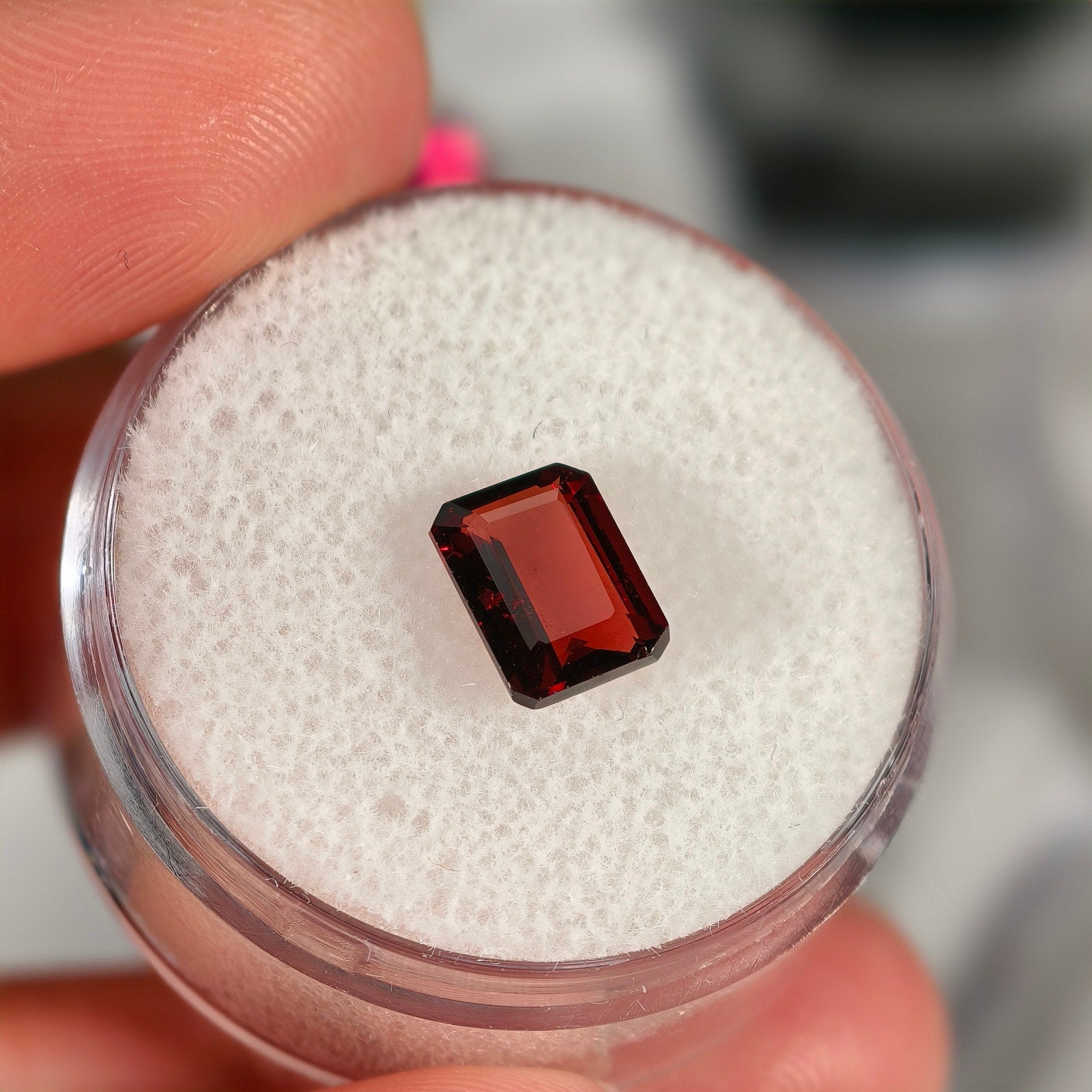 1.55ct Garnet Rectangle Cut Gemstone